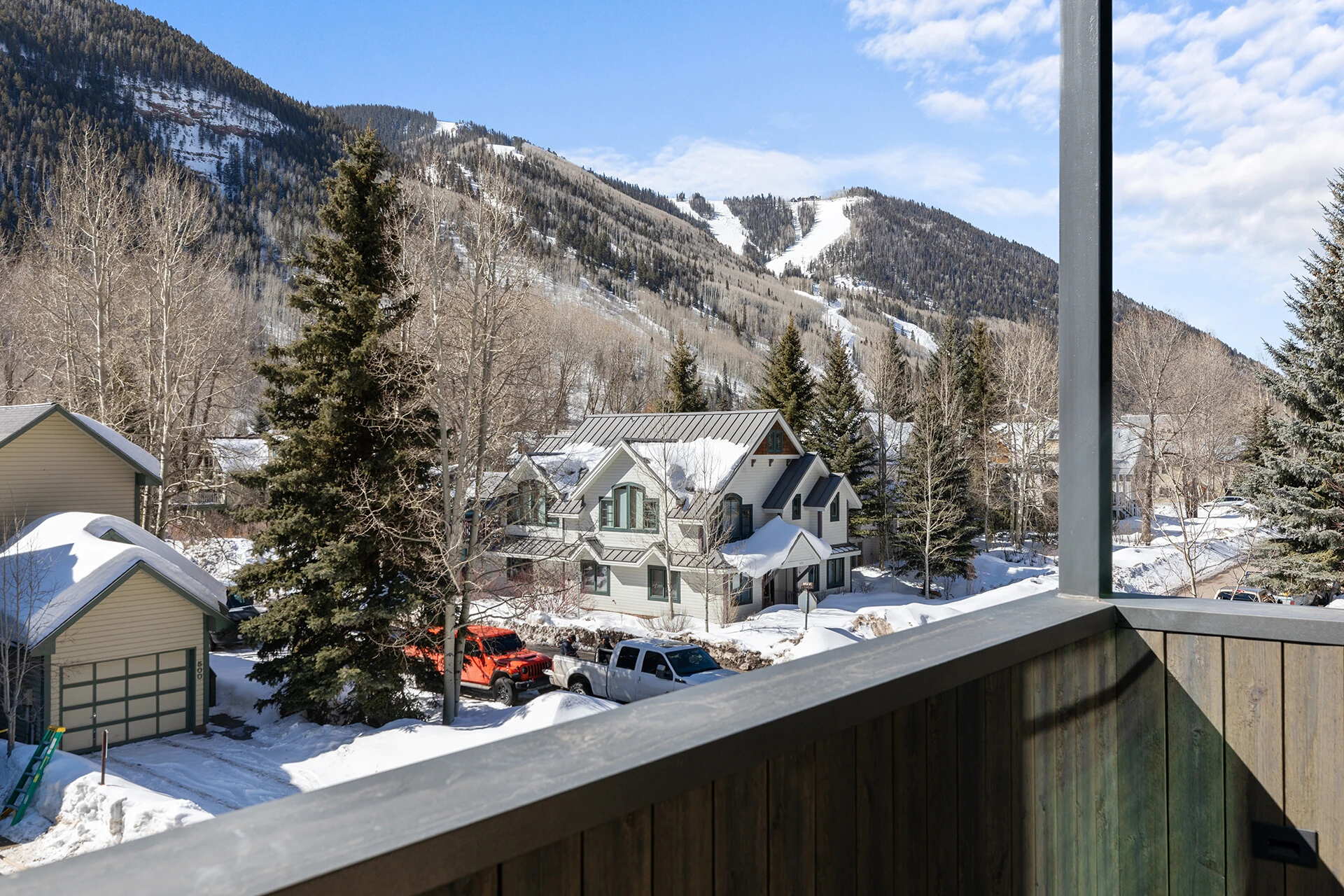 5.3-nirvana-telluride-primary-suite-balcony-view