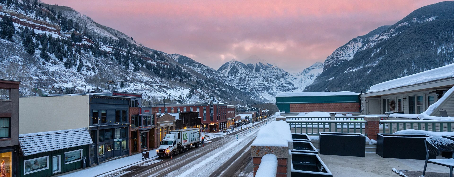 10.4-telluride-heritage-penthouse-rooftop-deck5.webp